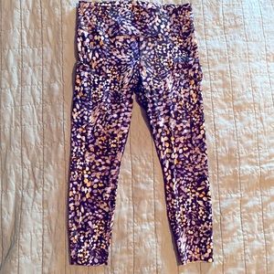 Lululemon, 12, cropped leggings, fast & free